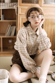 走出监狱的女人